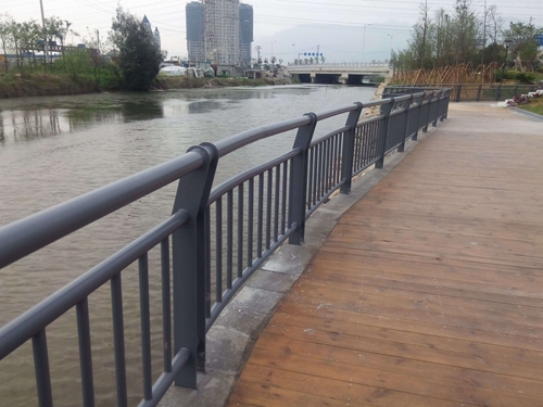 河道護欄